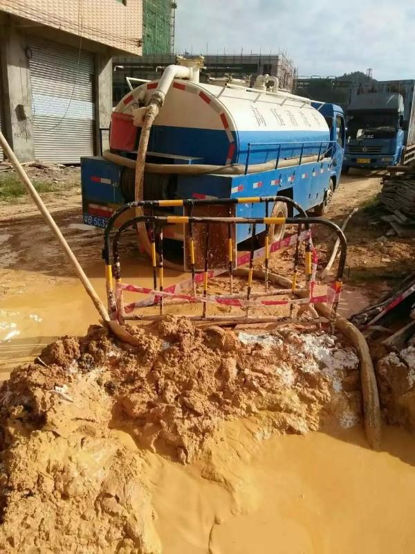 思礼镇工地淤泥清淤